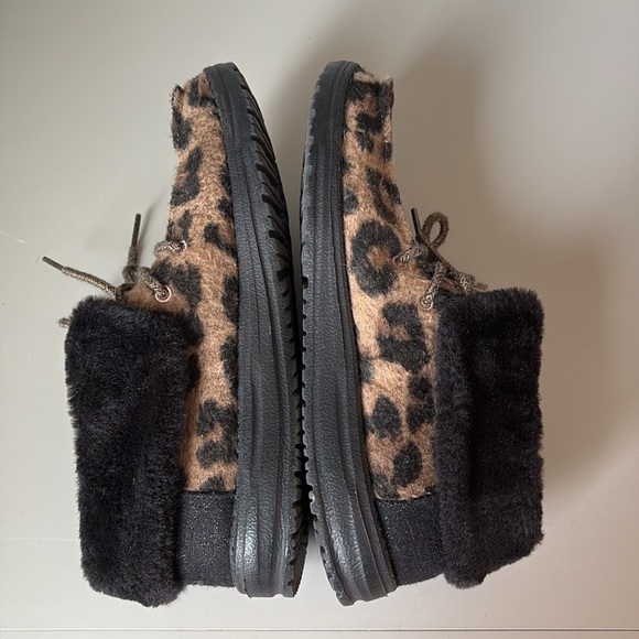 HEY DUDE BRITT LEOPARD NUT WOMEN’S Booties Size 7 - Picture 4 of 8